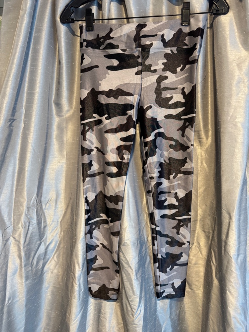 Koral Lustrous Infinity Camo High-Waisted Leggings Size Medium